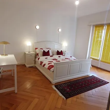Elegant & Ensoleille Apartman Lausanne