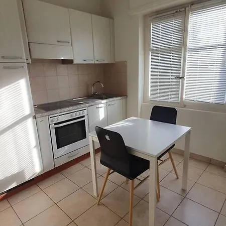 Elegant & Ensoleille Apartman Lausanne